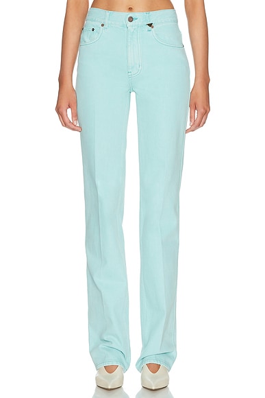 Slim Straight Leg