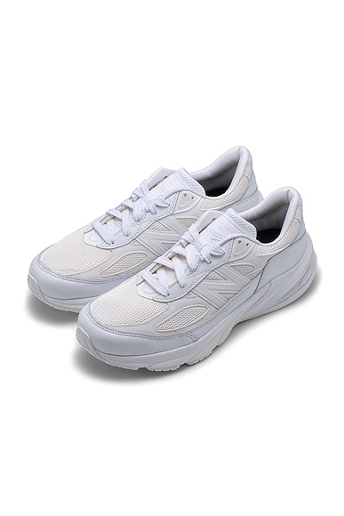 都会派【COMME des GARCONS 】 x New Balance 990v6 スニーカー Comme Des Garcons New Balance 990v6 | SneakerNews.com