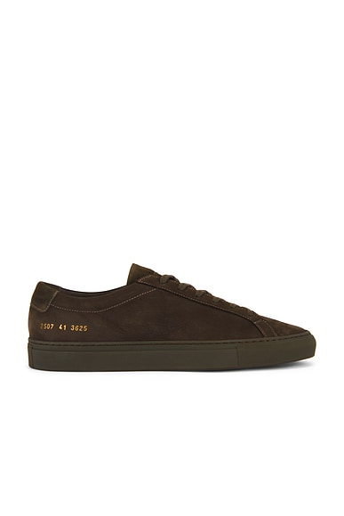 Common Projects Article 2507 Achilles in Nubuck Sneaker in Moka