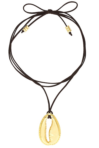 Concha Wrap Necklace in Metallic Gold
