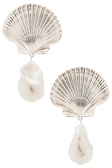 Eliou Scallop Earrings in Silver Plated