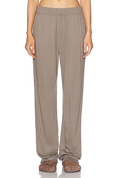 Shop Éterne Lounge Pant In Clay