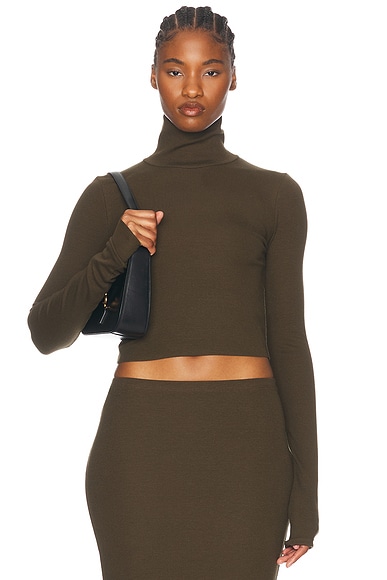 Eterne Cropped Fitted Turtleneck Top in Moss