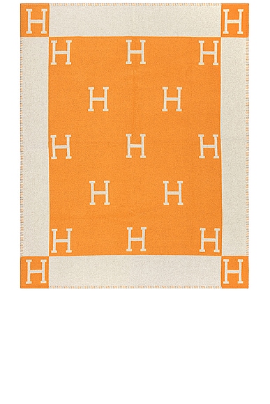 Pre-owned Hermes Avalon Blanket In Orange