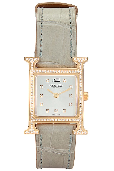 Pre-owned Hermes Heure H Watch In Gold & Gris Perle
