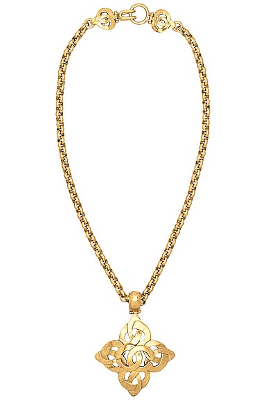 FWRD Renew Chanel Coco Mark Pendant Necklace in Gold