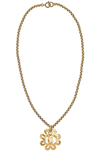 Pre-owned Chanel Coco Mark Flower Necklace In Gold