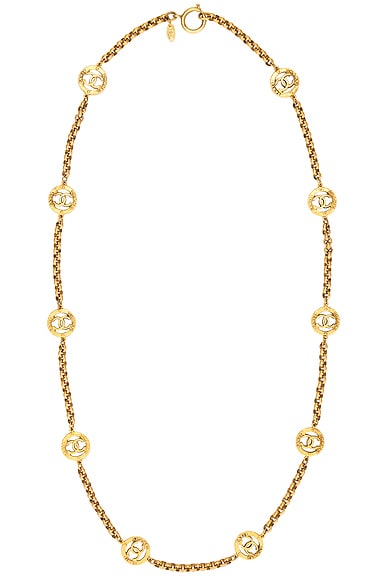 FWRD Renew Chanel Coco Mark Chain Necklace in Gold