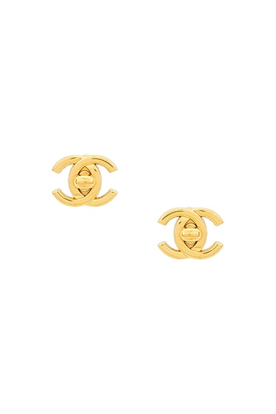 FWRD Renew Chanel 1996 CC Turnlock Clip-On Earrings in Gold