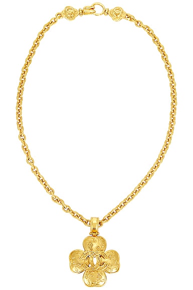 FWRD Renew Chanel Coco Clover Necklace in Gold