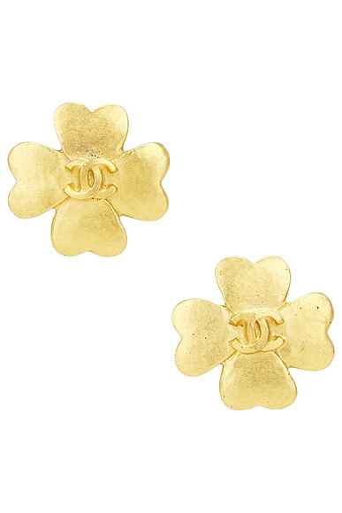 FWRD Renew Chanel 1995 CC Clover Clip-On Earrings in Gold