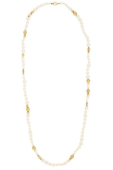 Chanel CC Pearl Necklace