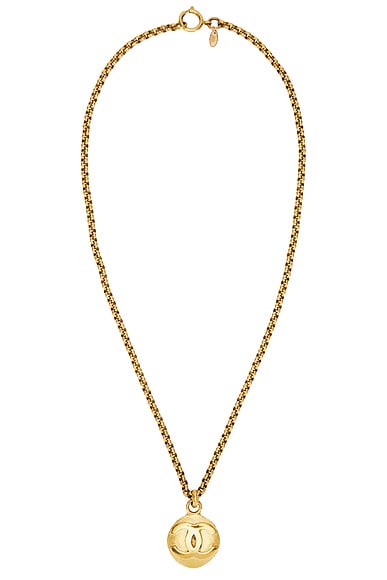 FWRD Renew Chanel Coco Mark Necklace in Gold