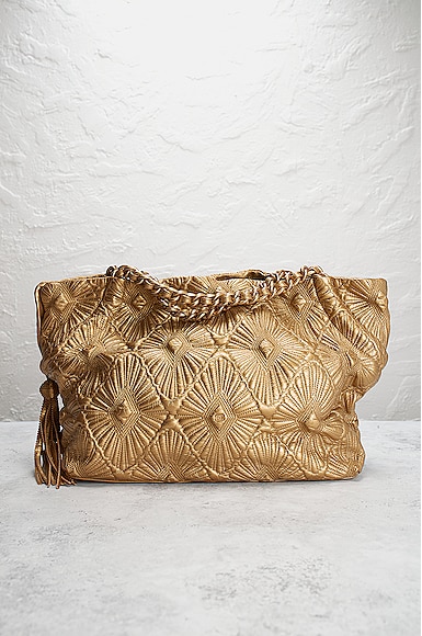 Pre-owned Chanel Ca D'oro Tote Bag In Gold