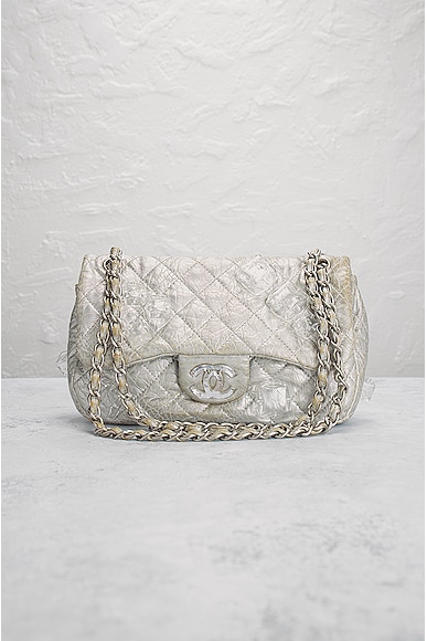 Pre-owned Chanel Quilted Chain Shoulder Bag In Silver