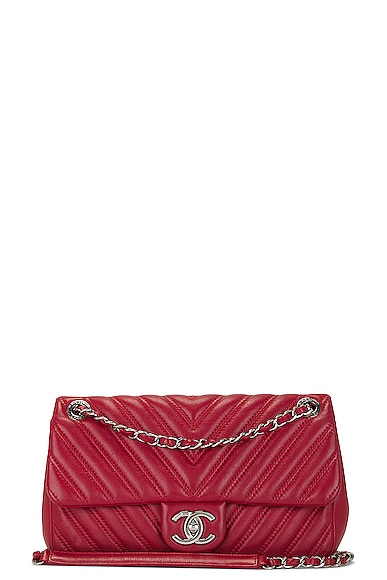 Pre-owned Chanel Quilted V Stitched Chevron Lambskin Shoulder Bag In Red