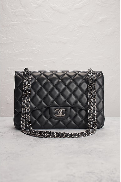 Pre-owned Chanel Jumbo Lambskin Double Flap Shoulder Bag In Black