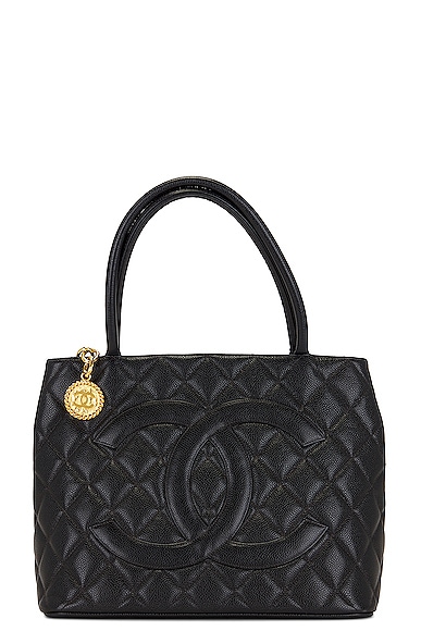 Chanel medallion caviar outlet