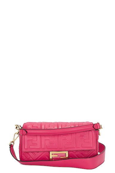 Fendi Mama Baguette Shoulder Bag In Raspberry