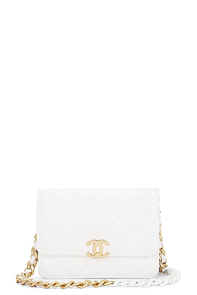 Pre-owned Chanel Quilted Lambskin Wallet On Chain Bag In White