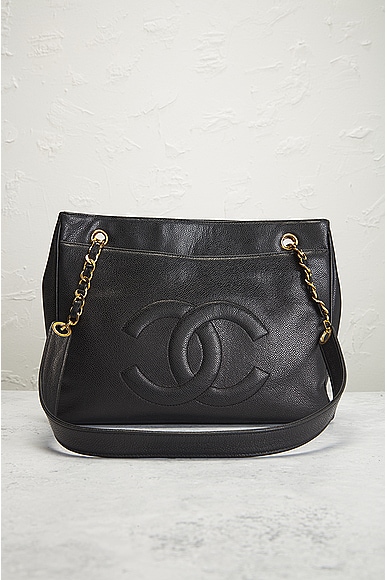 Pre-owned Chanel Chain Tote Bag In Black