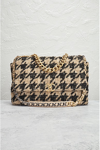 CHANEL Pre-owned Houndstooth Chain Shoulder Bag In Beige