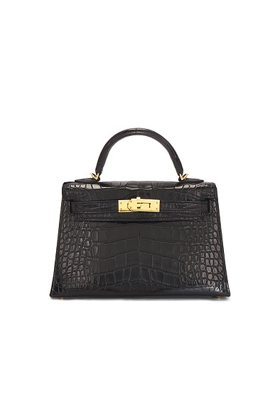 FWRD Renew Hermes Alligator Kelly 20 Handbag in Noir