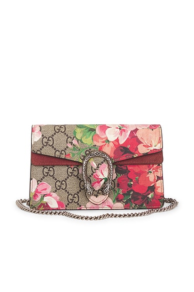FWRD Renew Gucci GG Blooms Super Mini Dionysus Shoulder Bag in Beige