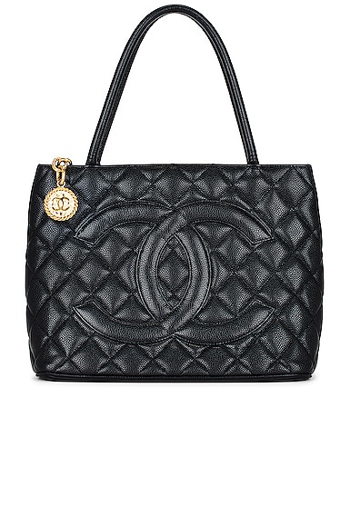 Style Encore Fort Myers - Chanel caviar medallion tote. Perfect for summer!  Pre-owned; priced due to wear. $700 #upscaleresale #chanelresale  #chanelgentlyused #fortmyers #swfl #grandopening #weloveourcustomers