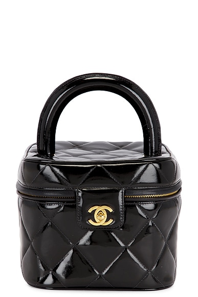 FWRD Renew Chanel Vintage Vanity Case in Black