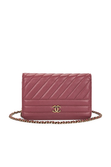 FWRD Renew Chanel Cross The Line Wallet On Chain in Red