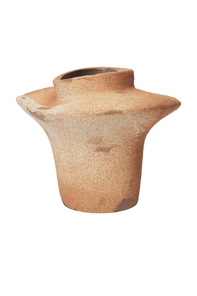 Evio Vase