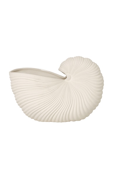 Ferm Living Shell Pot in Off-white