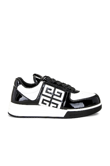 Givenchy G4 Low Top Sneaker in Black & White