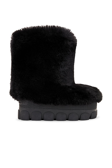 ショートブーツ・ブーティ GOLDBERGH Fun Fur Boots Goldbergh Fun Fur Boot in Black | FWRD