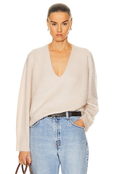 Guest In Residence Grizzly V Neck Sweater in Oatmeal