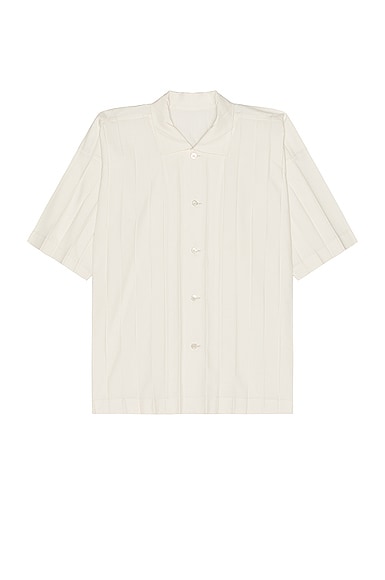 Homme Plisse Issey Miyake Polo in Light Grey   FWRD