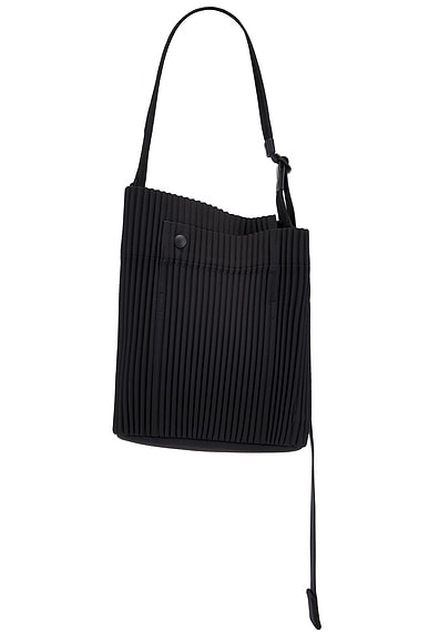 homme-plisse-utility-bag-