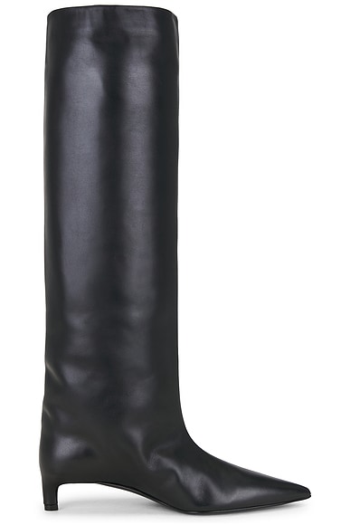 【関税込み】TOTEME ブラック Sharp レザー アンクルブーツ Sharp 40 leather ankle boots in black - Toteme | Mytheresa