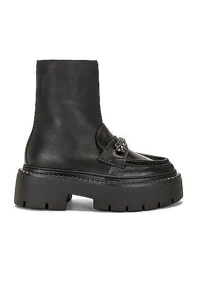 Bryer Flat Leather Boot