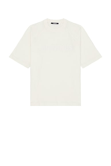 JACQUEMUS Le T-Shirt Typo in Light Beige