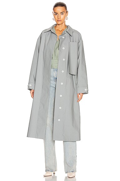 JACQUEMUS Le Manteau Camiseto in Grey | FWRD