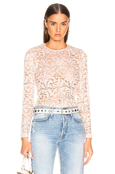 L'AGENCE Annika Scoop Neck Long Sleeve Top in Champagne | FWRD