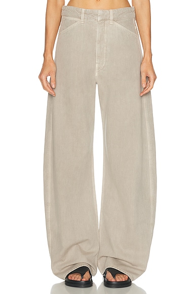 High Waisted Curved Leg