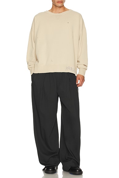 Sweatshirt