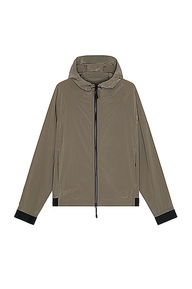 Moncler Kurz Jacket in Taupe