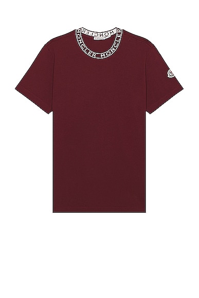 Moncler Short Sleeve Neck Logo T-shirt in Burgundy
