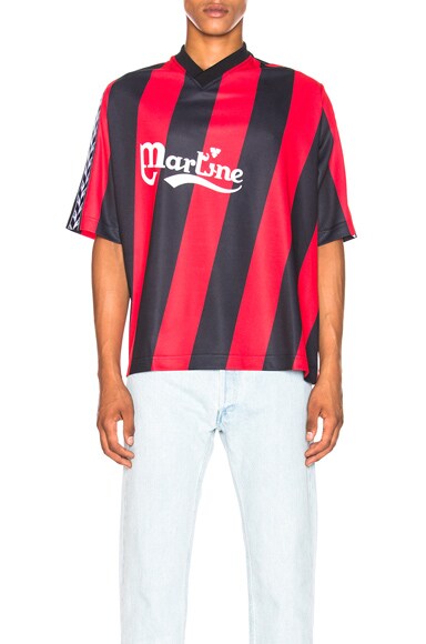 Martine Rose Short Sleeve Twist Football Top in Red & Black
