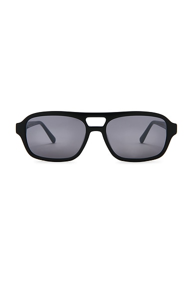 MESSYWEEKEND Burt Sunglasses in Black Grey