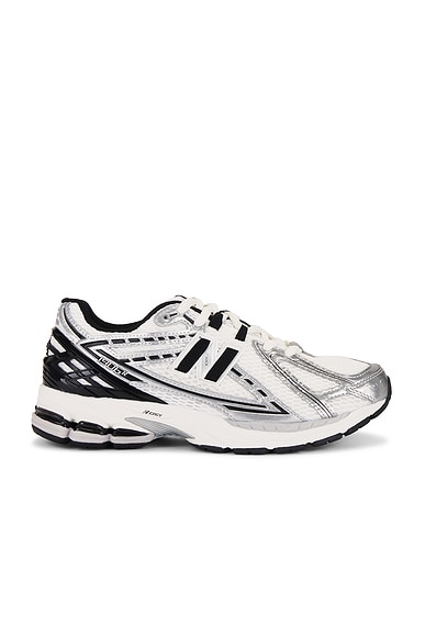 Maison Margiela Fusion Low Top in White & Black & Silver | FWRD